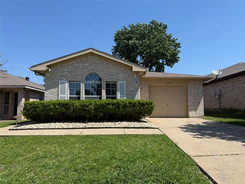 10239 Blackjack Oaks Dr, Dallas, TX, 75227-7673 | Card Image
