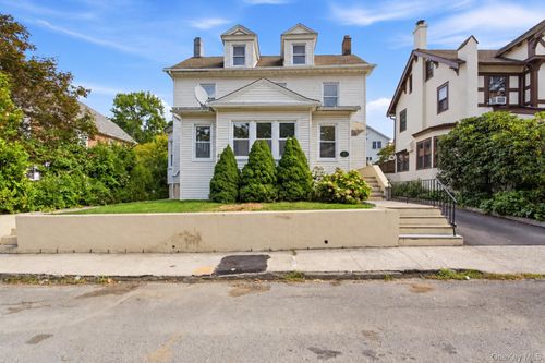 10 Lattin Drive, Yonkers, NY, 10705 | Card Image