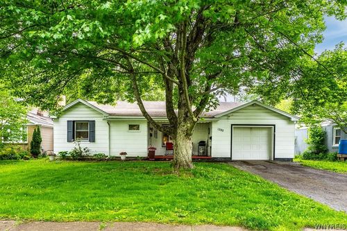 1285 Parkview Dr, North Tonawanda, NY, 14120-4806 | Card Image