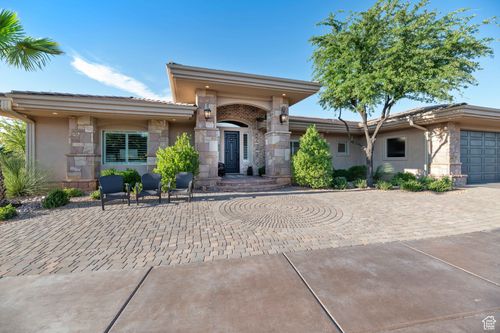 1557 Stone Cliff Dr, St. George, UT, 84790-6138 | Card Image