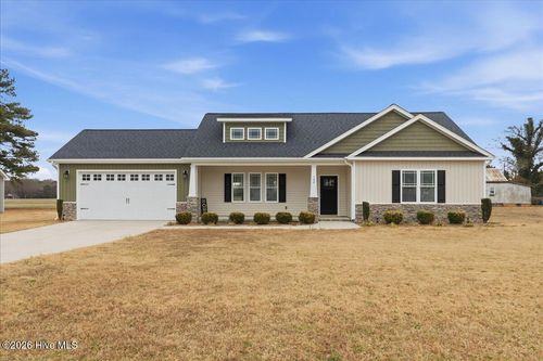 102 Arendale Dr, Goldsboro, NC, 27530-8237 | Card Image