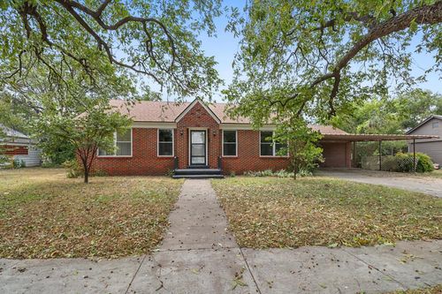 108 Miami St, Coleman, TX, 76834-6914 | Card Image