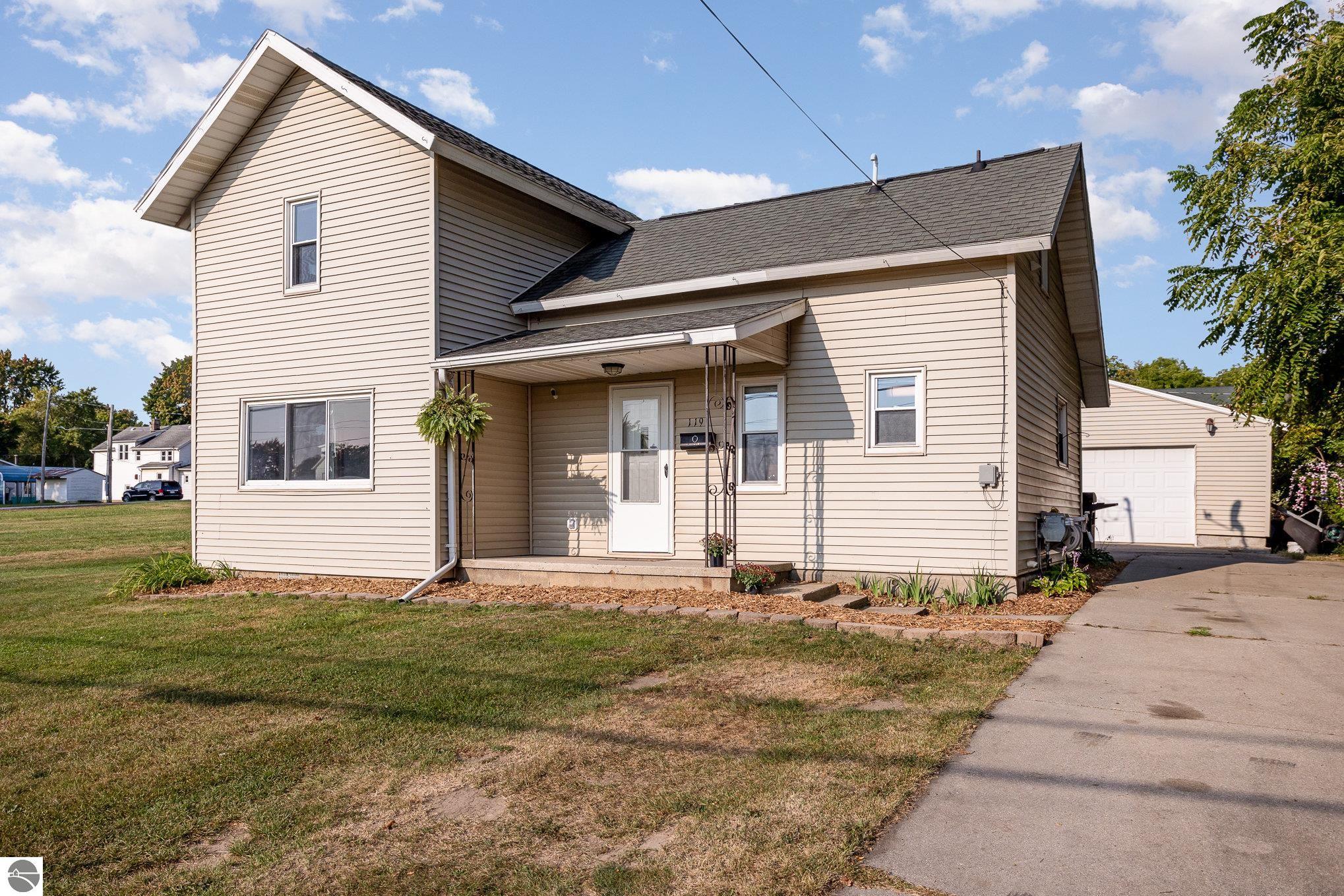 Hubbard St, Saint Louis, MI 48880 #1