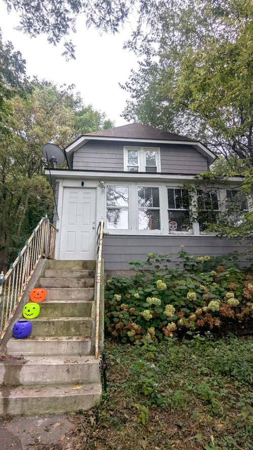 1621 Concord Street N, South Saint Paul, MN, 55075 | Card Image