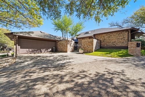 2145 Fountain Square Dr, Fort Worth, TX, 76107-3639 | Card Image