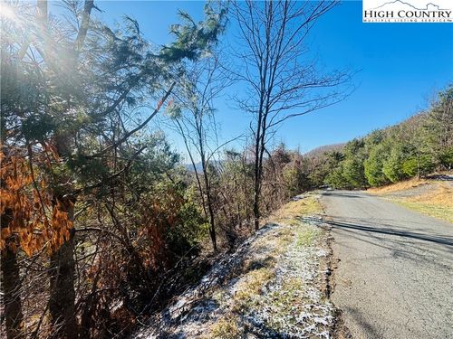 71 Denise Dr, West Jefferson, NC, 28694 | Card Image