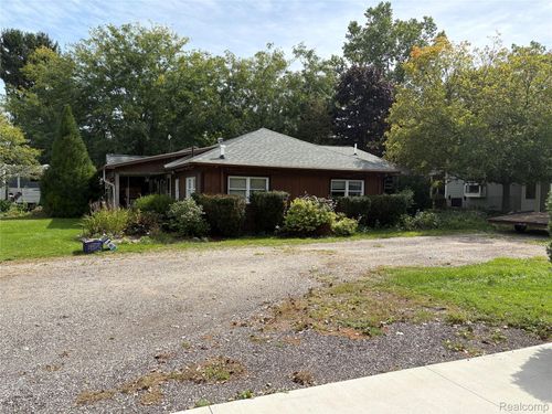 11939 Elmdale Drive, Freedom Township, MI, 48158 | Card Image