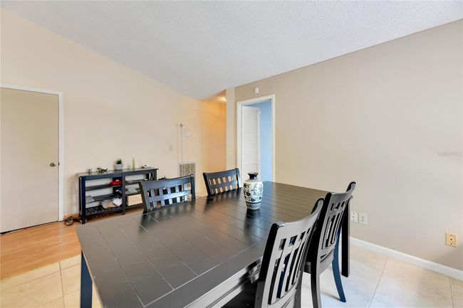 10906 Carnelian Dr, House other with 3 bedrooms, 2 bathrooms and null parking in RIVERVIEW FL | Image 5