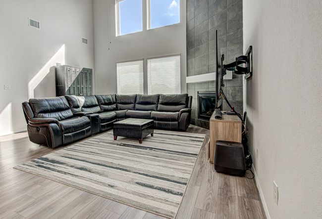 331 Oleander Loop, House other with 4 bedrooms, 3 bathrooms and 4 parking in Buda TX | Image 9
