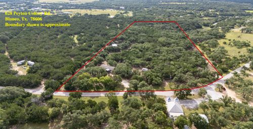 628 Peyton Colony Road, Blanco, TX, 78606 | Card Image