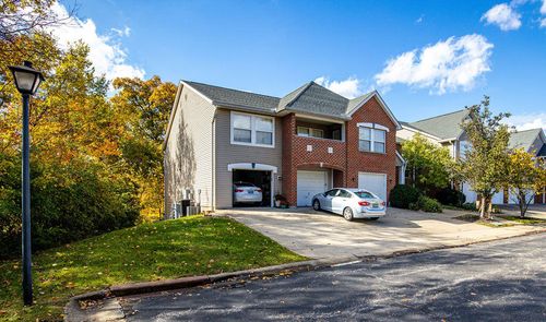 7077 Glen Kerry Ct, Florence, KY, 41042-3565 | Card Image