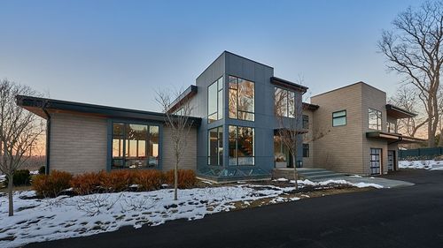 85 Forbes Rd, Milton, MA, 02186-4210 | Card Image