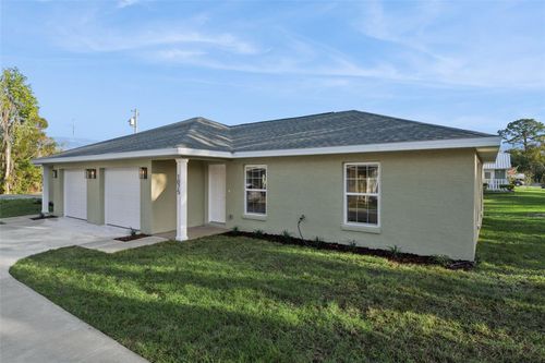 1075 N Rockingham Avenue, Tavares, FL, 32778 | Card Image