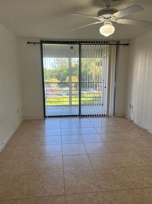 1000 Saint Charles Pl, Pembroke Pines, FL, 33026-3341 | Card Image