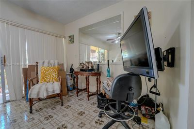 17 - 1912 Sw 17th Ave, Condo with 2 bedrooms, 1 bathrooms and null parking in Miami FL | Image 3