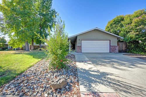 3413 Buccaneer Circle, Sacramento, CA, 95826 | Card Image