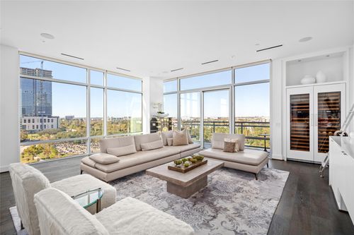 unit-904-3331 Damico St, Houston, TX, 77019-1975 | Card Image