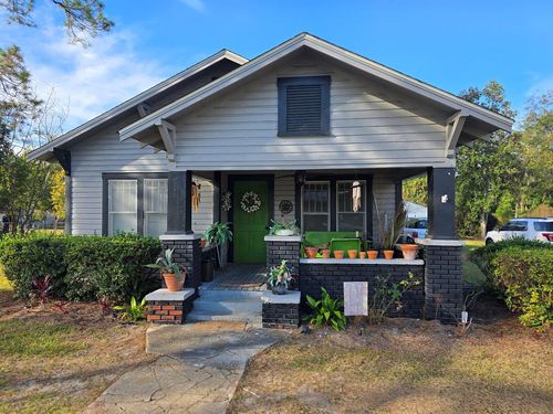 403 N Church St, Hahira, GA, 31632-1107 | Card Image