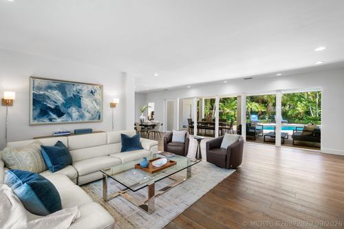 225 Nw 11th St, Delray Beach, FL, 33444-2952 | Card Image