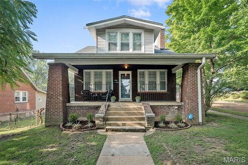 7370 Carleton Ave, University City, MO, 63130-1713 | Card Image