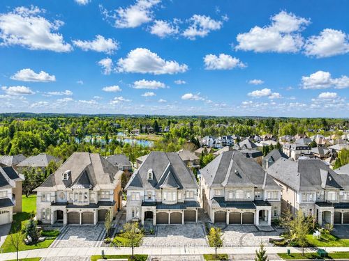 15 Finesse Crt, Richmond Hill, ON, L4E0W7 | Card Image
