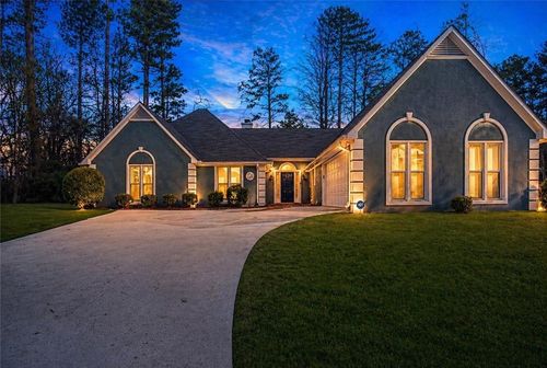 752 Stone Breeze Ln, Stone Mountain, GA, 30087-4500 | Card Image