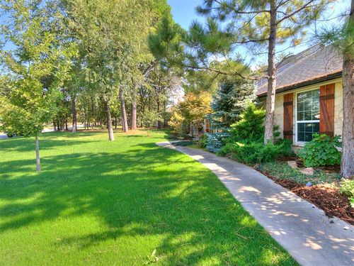 4202 Sooner Pl, Edmond, OK, 73034-6955 | Card Image