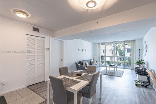 apt-209-1450 Se 3rd Ave, Dania Beach, FL, 33004-5509 | Card Image