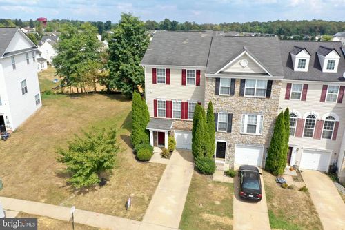 330 Bertelli Ct, MARTINSBURG, WV, 25403-6165 | Card Image