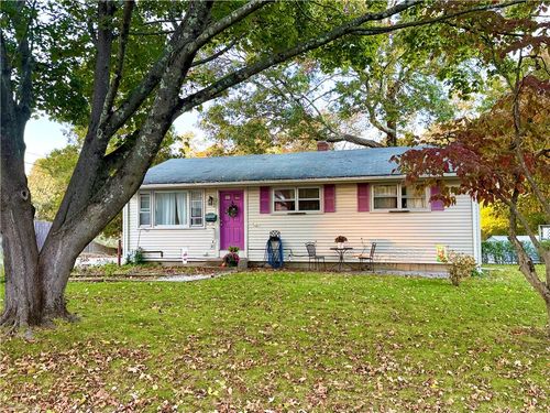 97 Keeley Ave, Warwick, RI, 02886-7812 | Card Image