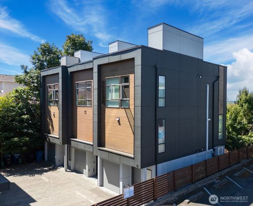 123 20th Ave, Seattle, WA, 98122-5808 | Card Image