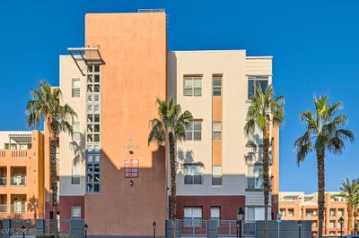 205 - 51 E Agate Avenue, Condo with 2 bedrooms, 2 bathrooms and null parking in Las Vegas NV | Image 2