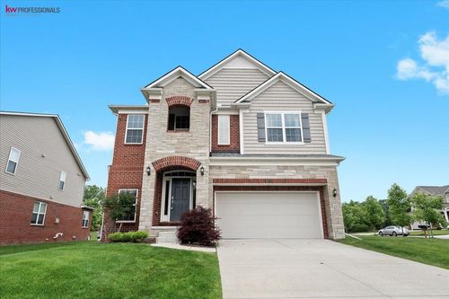 945 Reef Dr, Canton, MI, 48187-0108 | Card Image
