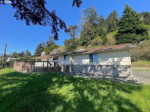 94287 June St, Gold Beach, OR, 97444-9711 | Card Image