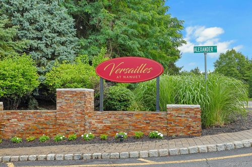 60 Alexander Ct, Nanuet, NY, 10954-5127 | Card Image