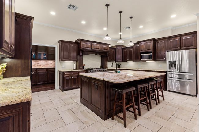 2743 Tokio Rd, House other with 6 bedrooms, 4 bathrooms and null parking in West TX | Image 10