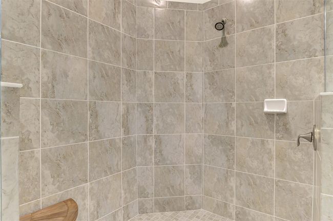 UNIT-201 - 12590 Ghiberti Cir, Condo with 3 bedrooms, 2 bathrooms and null parking in VENICE FL | Image 37