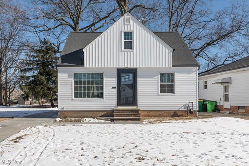 511 E 288th Street, Willowick, OH, 44095 | Card Image