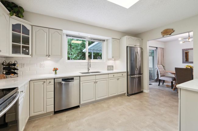4037 196 A St, House other with 6 bedrooms, 3 bathrooms and 6 parking in Langley BC | Image 13