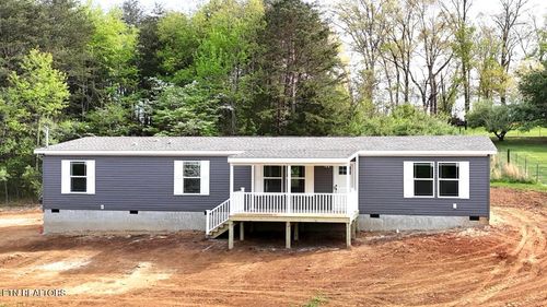 346 Bungalow Dr, Dandridge, TN, 37725-5402 | Card Image