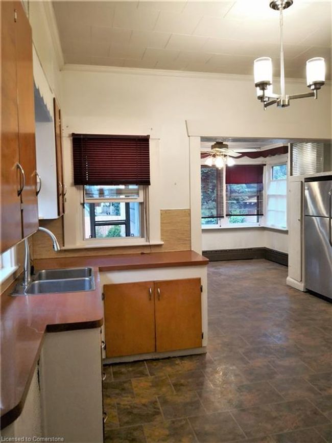 167 Balmoral Ave S, Home with 4 bedrooms, 3 bathrooms and 2 parking in Hamilton ON | Image 10