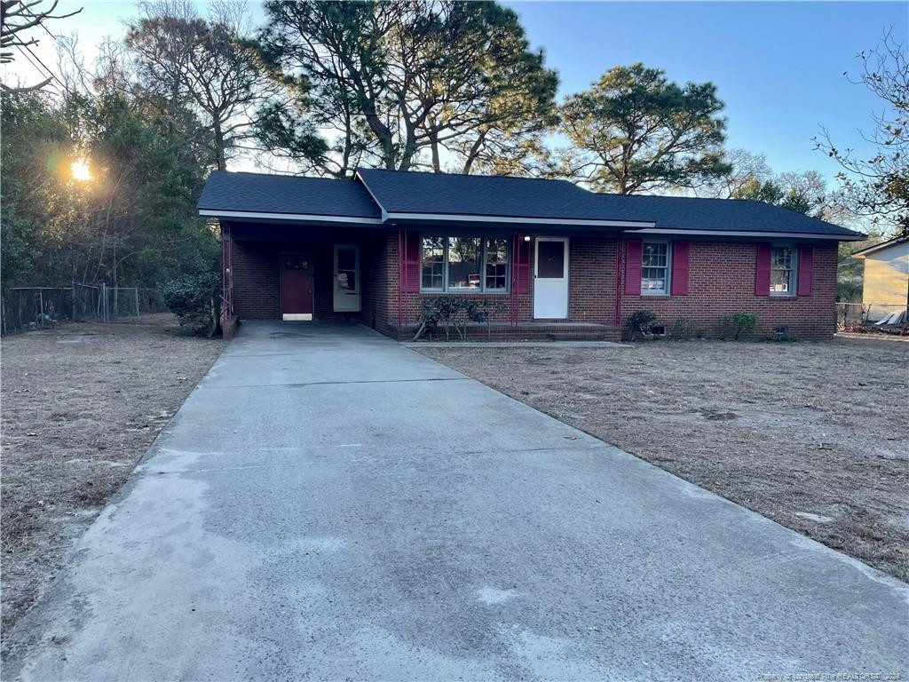 Shaw Rd, Fayetteville, NC 28311