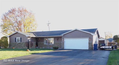 2411 Starlite Drive, Saginaw Twp, MI, 48603 | Card Image