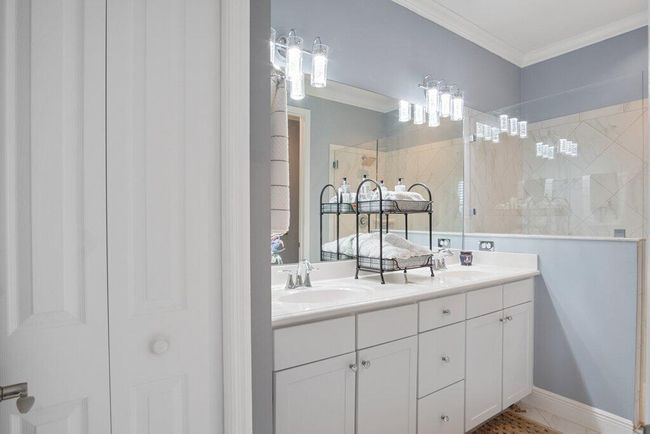 651 Sw Glen Crest Way, Condo with 3 bedrooms, 3 bathrooms and null parking in Stuart FL | Image 27