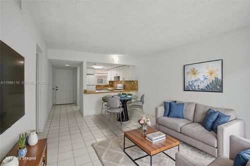 5-461 Sw 7th St, Miami, FL, 33130-2851 | Card Image
