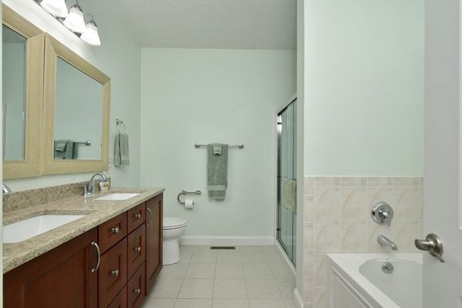8 - 8 Dante Ave, Condo with 2 bedrooms, 3 bathrooms and 2 parking in Franklin MA | Image 12