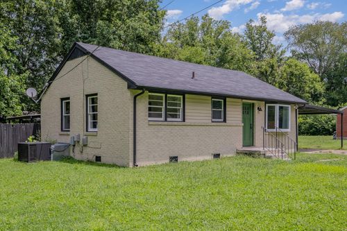 1811 Meadowgreen Dr, Murfreesboro, TN, 37130-5330 | Card Image