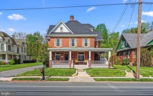 209 S Main St, WOODSBORO, MD, 21798-8802 | Card Image