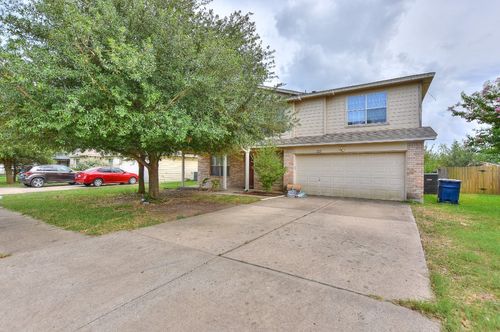 125 Holland St, Hutto, TX, 78634-5363 | Card Image