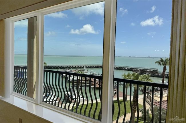 3303 - 301 E Houston St, Condo with 2 bedrooms, 2 bathrooms and null parking in Port Isabel TX | Image 5